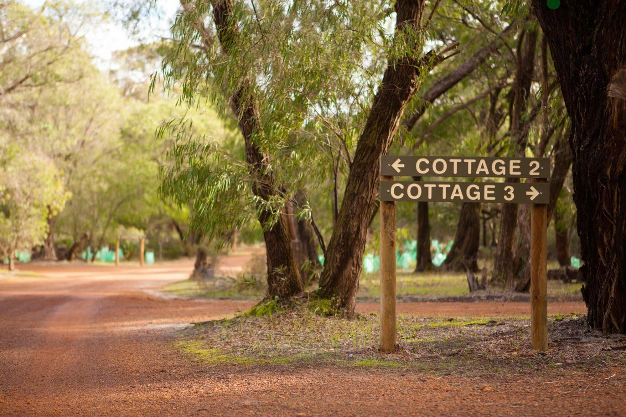 Bussells Bushland Cottages Margaret River Екстериор снимка